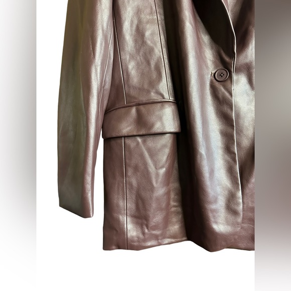 NEW Blank NYC Plum Bare Essentials Blazer Faux Leather Size Medium - Picture 5 of 13